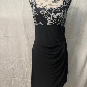 Alex Evenings Women's 2 piece, 3/4 Sleeve, Knee Length, Jacket/Dress. Size 8
